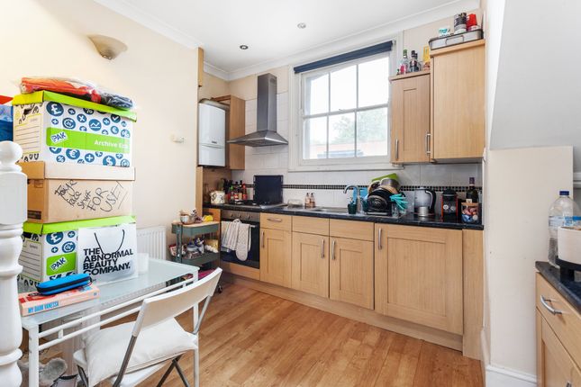 Flat A, 322, Kingsland Road, London photo 5