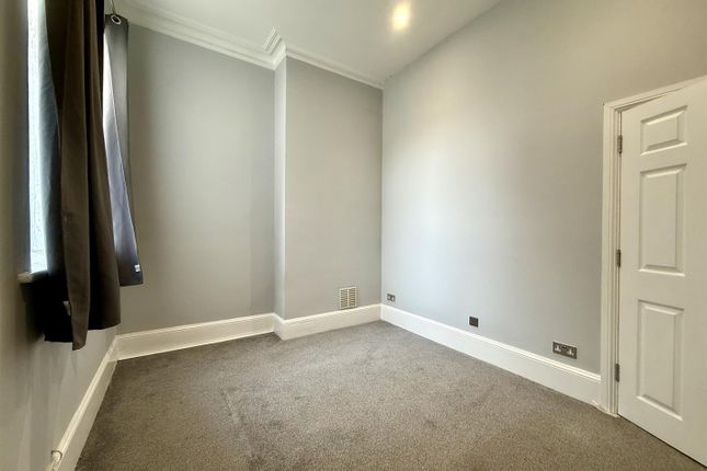 Flat 1, 204, London Road, Portsmouth photo 4