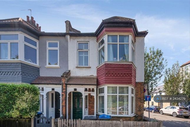 Thumbnail End terrace house to rent in Approach Road, Raynes Park
