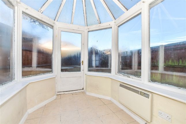 1-bed house on Forge Way Paddock Wood, Tonbridge, £220,000