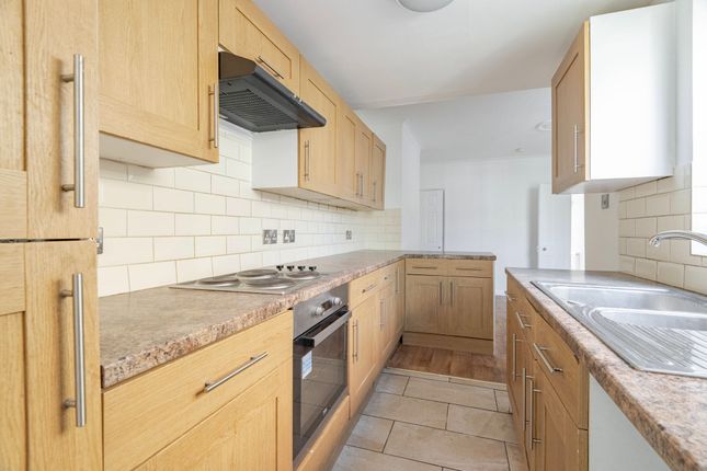 29 Beaconsfield Road, Lowestoft photo 4