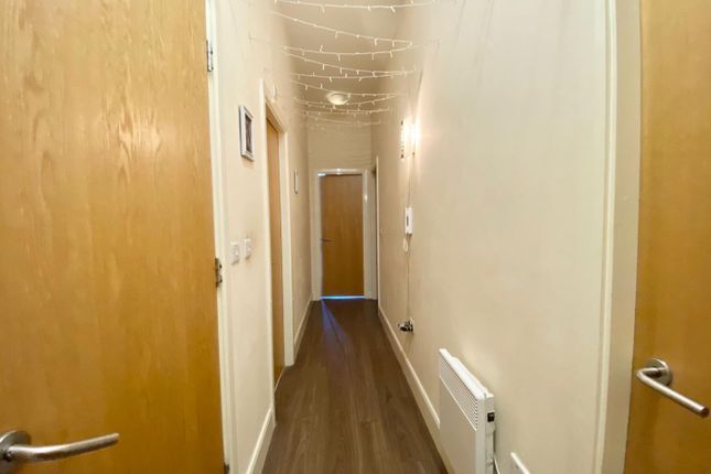 Apartment 11, Saville Court, Huddersfield photo 3