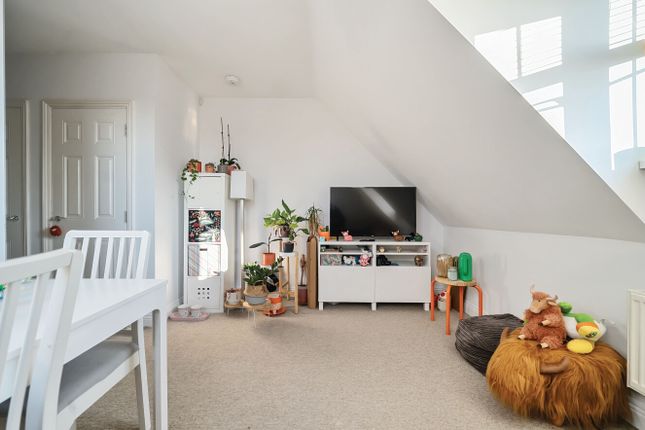 5, English Court, Winnersh photo 4