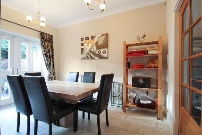 Town house for sale in Caxton View, Ripon