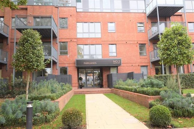 Flat to rent in Bempton Drive, Manchester