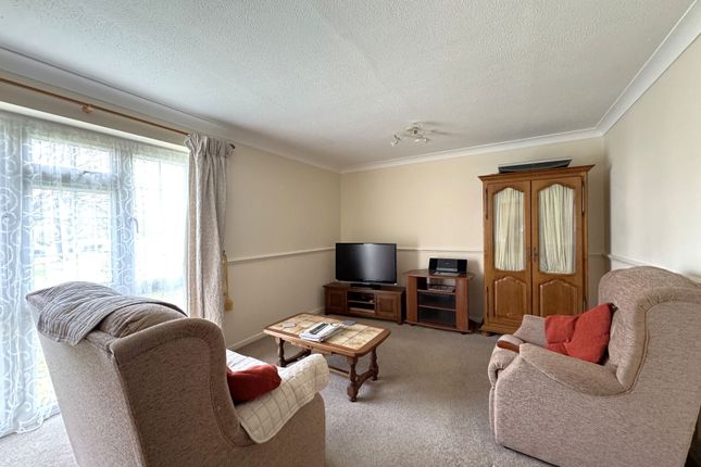 28, Poyntell Road, Staplehurst photo 4