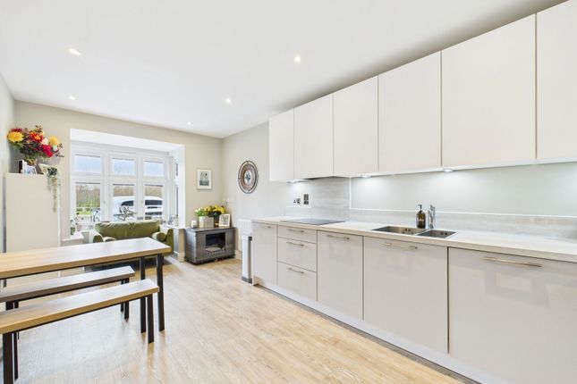54, Chessall Avenue, Horsham photo 4