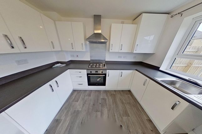 26, Fetlock Drive, Bradford photo 4