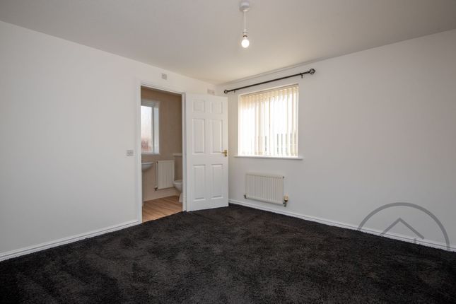 12 Merlin Court, Newton Aycliffe photo 5