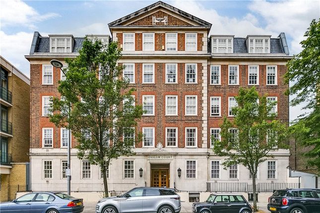2-bed flat on 5, Onslow Court, Chelsea, £1,395,000