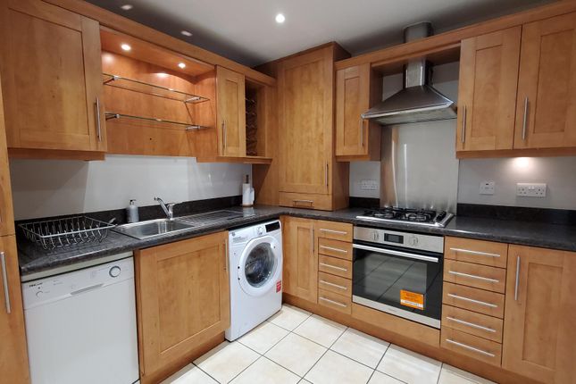 17, Louisville, Newcastle Upon Tyne photo 2