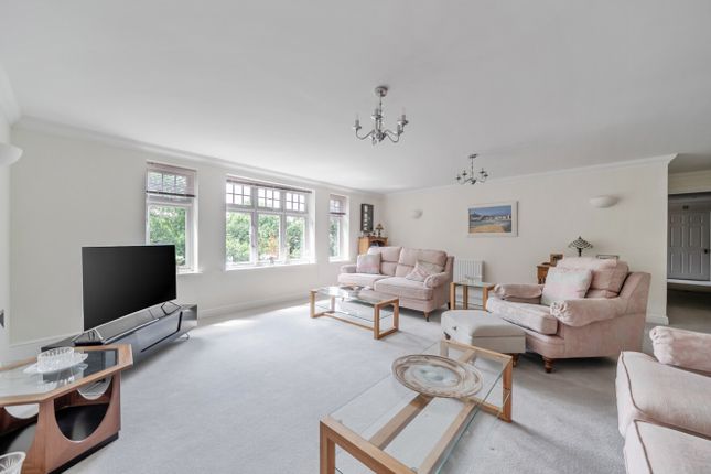 9, Worsley Grange, Chislehurst photo 2