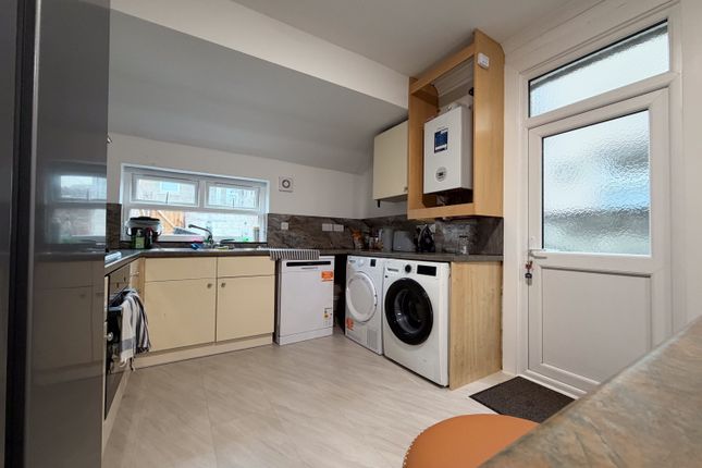 85, Dogfield Street, Cardiff photo 4
