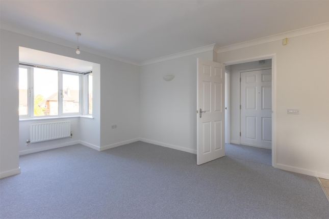 Flat 8 Colben Court, Rafati Way, Bexhill-On-Sea photo 2