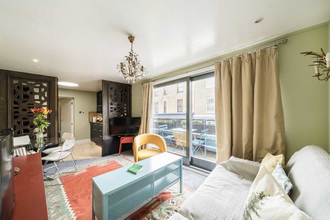 Thumbnail Flat for sale in Latimer Road, London