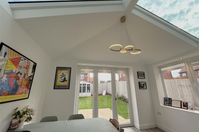 4, Whittaker Way, Warwick photo 2