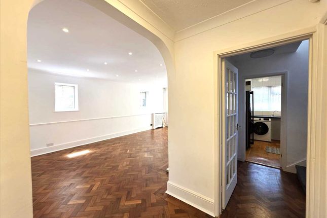 25, Paynesfield Road, Bushey photo 2