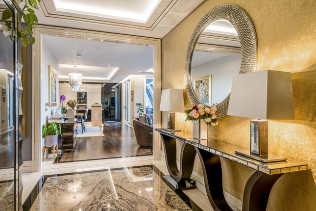 Flat for sale in The Strand, Covent Garden