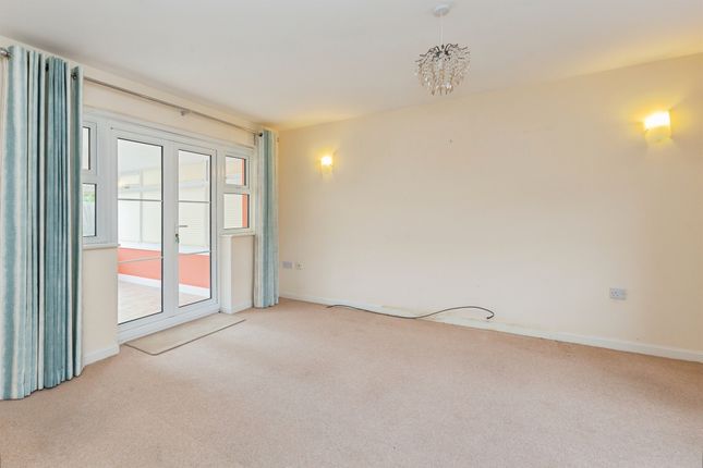 8, Cavendish Way, Aylesbury photo 2