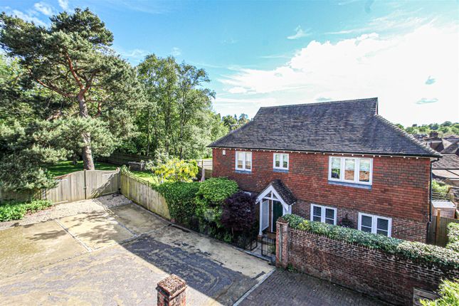 Thumbnail Detached house for sale in Wells Place, Westerham