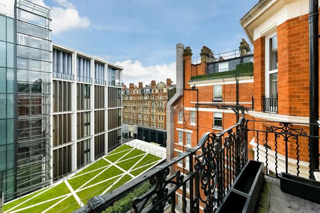 Knightsbridge Luxury  Flat 30, Wellington Court (38).Jpg