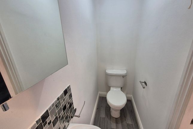 278A, Bolton Road North, Bury photo 5