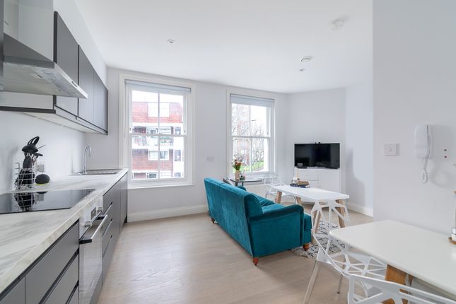Thumbnail Flat to rent in Greyhound Road, London