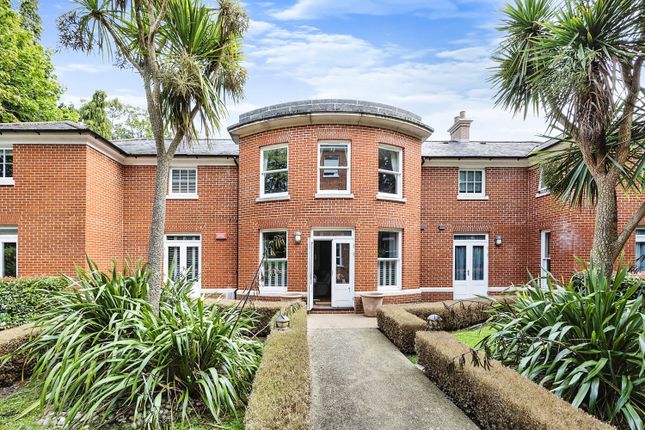 Flat for sale in New Dover Road, Canterbury