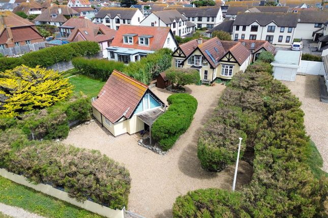 5-bed house on Tamarisk 11, Danefield Road, Chichester, £900,000