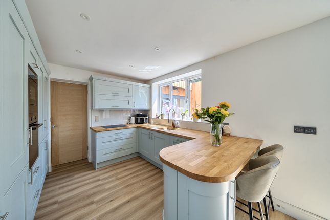 65 Broomfield Rise, Abbots Langley photo 4
