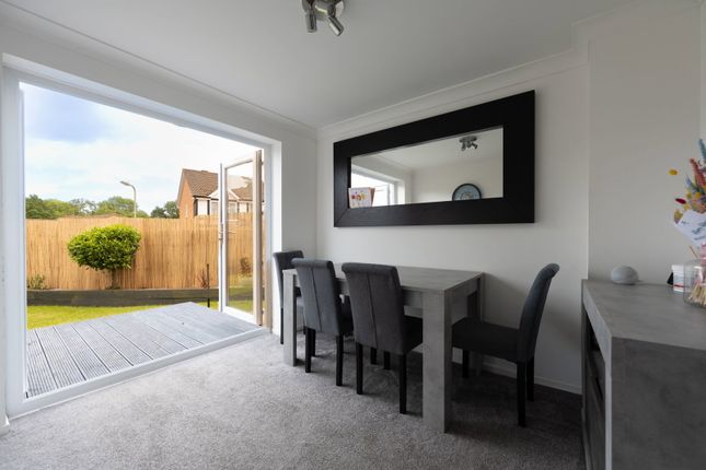 5, Burmese Close, Fareham photo 4