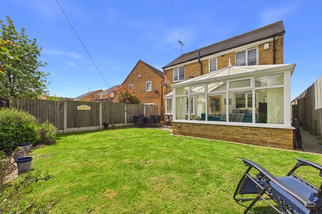 26, Merefield Way, Castleford photo 2