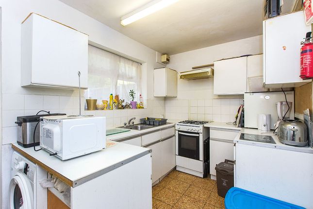 Terraced house for sale in Redpoll Way, Erith