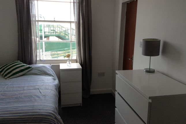 Thumbnail Studio to rent in Station Street, Bloxwich