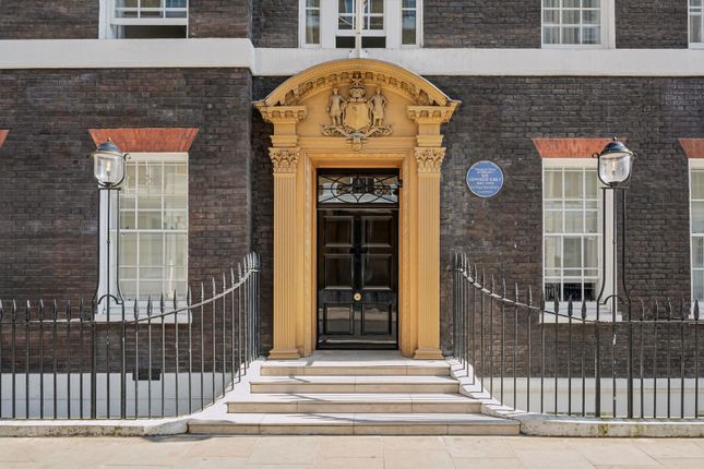 1-bed flat on Westminster, Westminster, £1,400,000