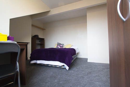 19, LUMLEY AVENUE, Leeds photo 3