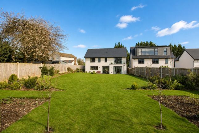 1, Harvest Close, Bishop's Stortford photo 4