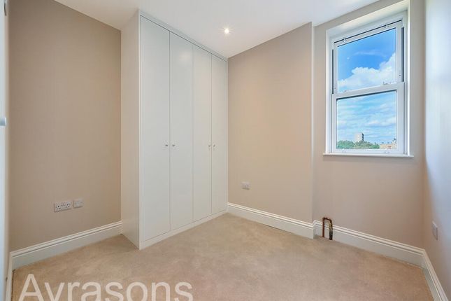 Flat F, 86, Talfourd Road, London photo 2