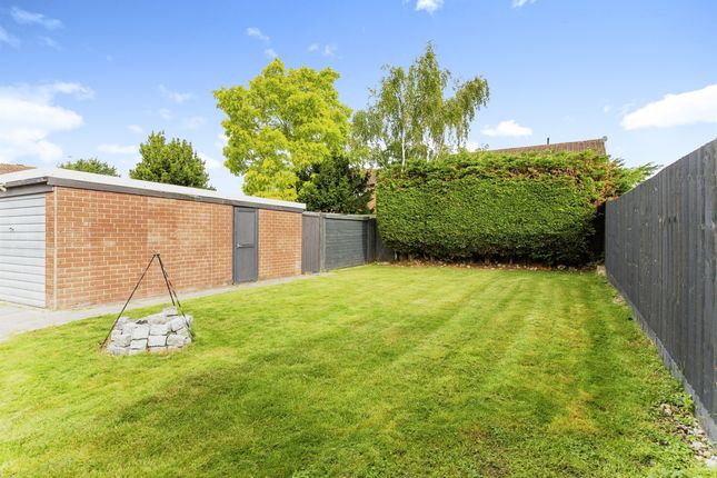 Semi-detached bungalow for sale in Windmill Lane, Raunds, Wellingborough