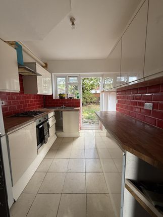 6 Nottingham Road, London photo 4