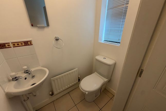 48, Britain Street, Bury photo 5
