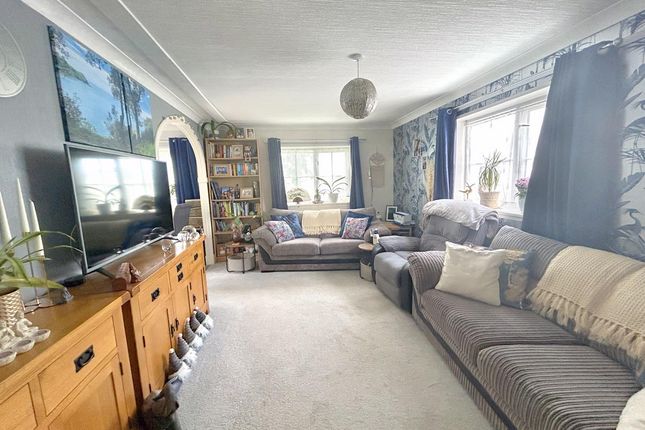 2, Gwealmayowe Park, Helston photo 2