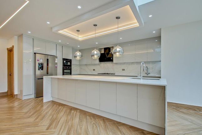 51A, Gloucester Road, London photo 3