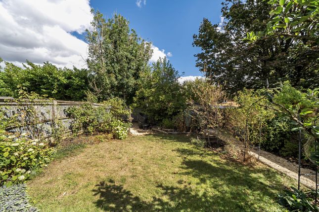 3 Sopwith Road, Cheltenham photo 4