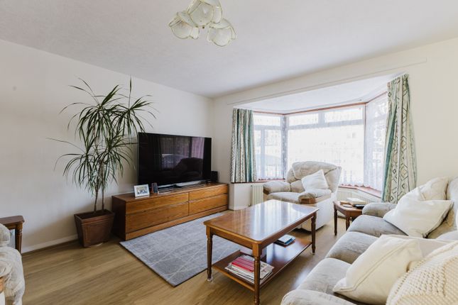 1, Widgeon Way, Watford photo 3