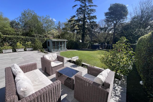 8, The Meade, Wilmslow photo 2