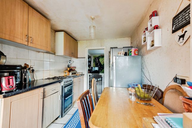6, Maberley Close, Abingdon photo 4