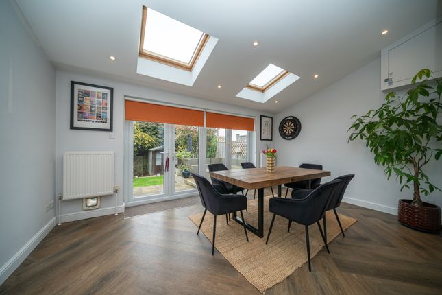 18 Towers Road, Hemel Hempstead photo 3