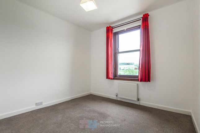 Flat to rent in 18 Bryans Avenue, Newtongrange, Dalkeith
