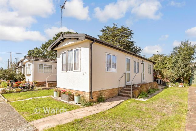 1-bed caravan on Prince Of Wales Park, Burmarsh Road, Hythe, £100,000